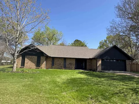 680 Woodbine Dr, Hawkins, TX 75765