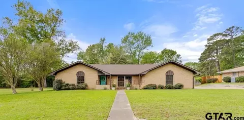 105 N Pope St, Overton, TX 75684