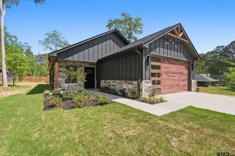 11029 Forest Ln, Frankston, TX 75763