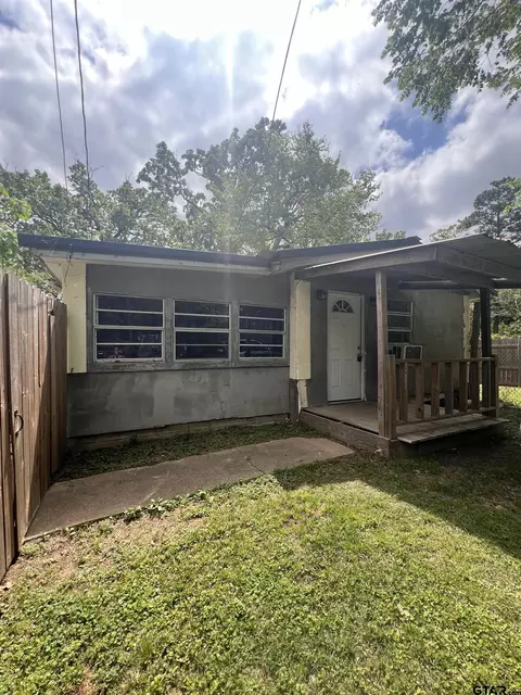 21630 Shady Trl, Chandler, TX 75758