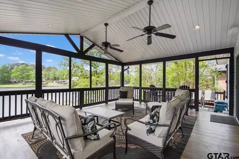 Exterior - 532 E Hideaway Ln, Hideaway, TX 75771 photo 3 of 9