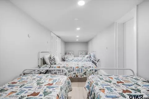 Bedroom - 532 E Hideaway Ln, Hideaway, TX 75771 photo 5 of 5
