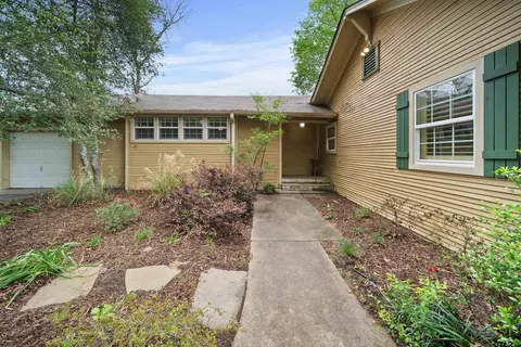 711 S Prairieville St, Athens, TX 75751