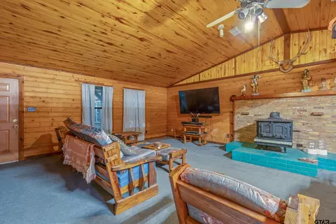 Living - 192 Pr 7533, Hawkins, TX 75765 photo 1 of 1