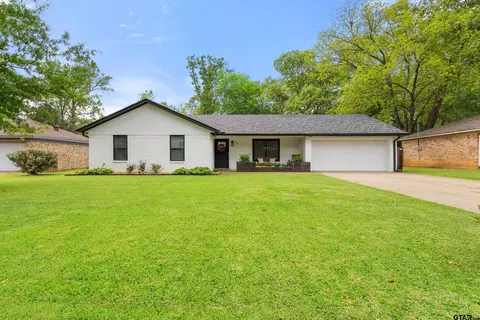904 Peggy Dr, Whitehouse, TX 75791