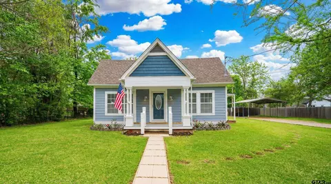 206 W 204 W Myrtle, Winnsboro, TX 75494