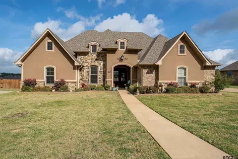 220 Sunnys Halo Blvd, Bullard, TX 75757