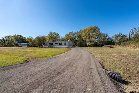 1121 Pecan Rdg, Chandler, TX 75758