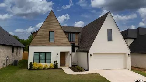3143 Club Dr, Tyler, TX 75703