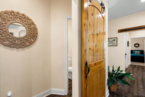 Entry Way - 108 Private Road 1412, Longview, TX 75604 photo 1 of 2