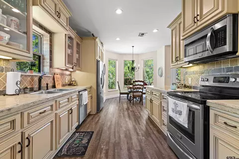 Kitchen - 108 Private Road 1412, Longview, TX 75604 photo 1 of 4