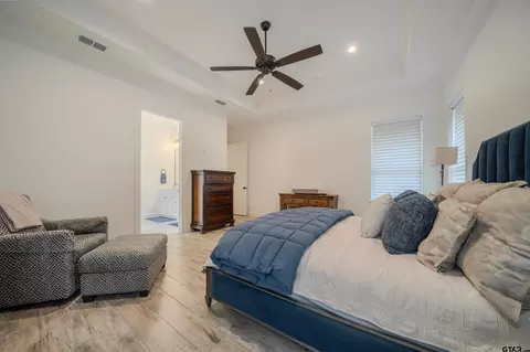 Bedroom - 511 Lost Crk, Longview, TX 75605 photo 2 of 4