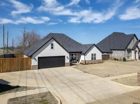 105 Heritage Way, Bullard, TX 75757