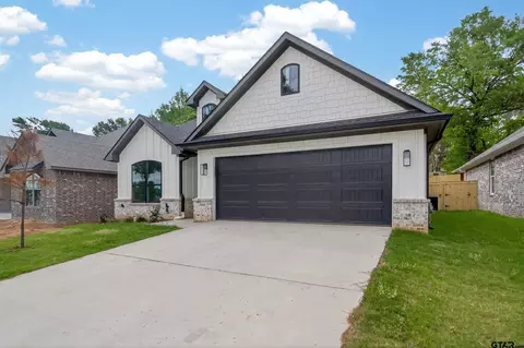 3049 Guinn Farms Rd, Tyler, TX 75707