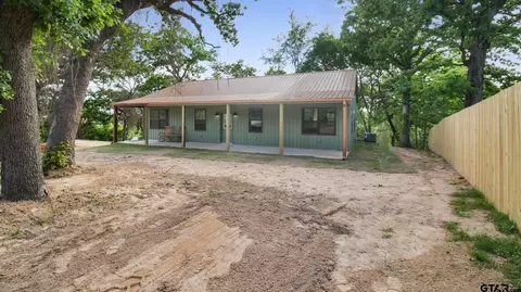 22522 Pine St, Flint, TX 75762
