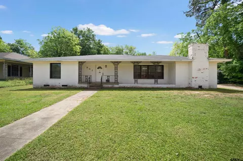 907 Henderson St, Jacksonville, TX 75766