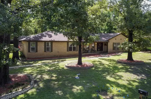 10187 Crestview Dr, Tyler, TX 75707