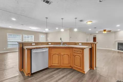 Kitchen - 195 Filly Rd, Gilmer, TX 75645 photo 1 of 2