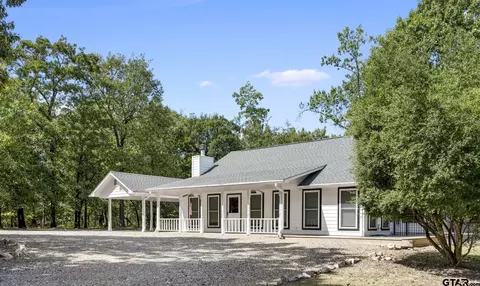 433 Knollwood Ln, Holly Lake Ranch, TX 75765