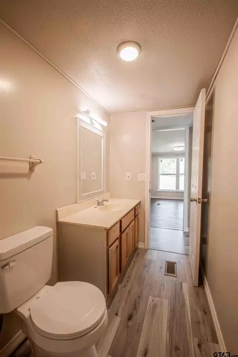 Bath - 161 Clearview Cir, Murchison, TX 75778 photo 1 of 4