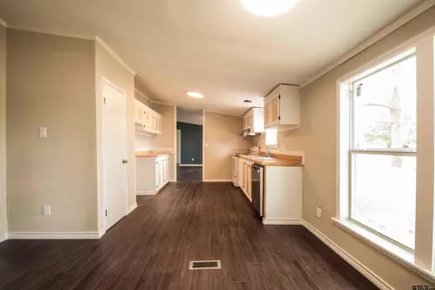 Entry Way - 161 Clearview Cir, Murchison, TX 75778 photo 1 of 1