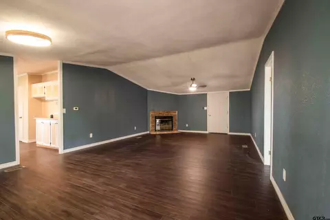 Living - 161 Clearview Cir, Murchison, TX 75778 photo 1 of 3