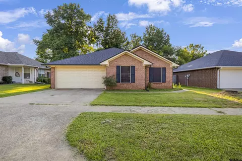 304 Willowbrook Ln, Whitehouse, TX 75791