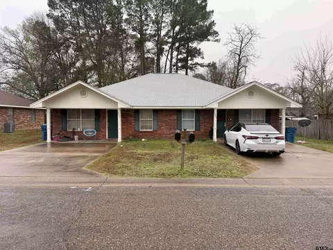 904-906 Tabb St, Mount Pleasant, TX 75455