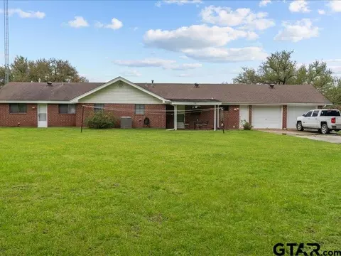 2664 An County Road 103, Elkhart, TX 75839