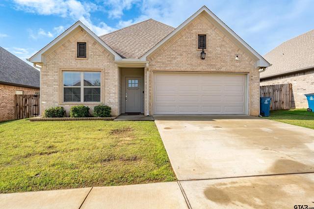 826 Lindsey Ln, Whitehouse, TX 75791