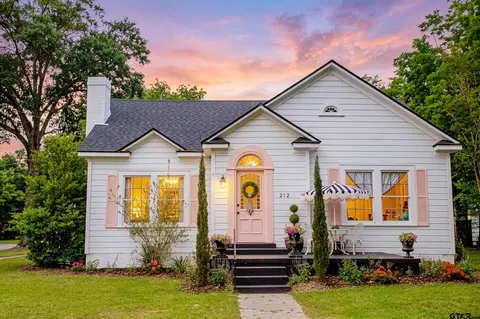 Undisclosed, Henderson, TX 75654
