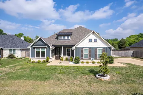 8030 Freestone Dr, Bullard, TX 75757