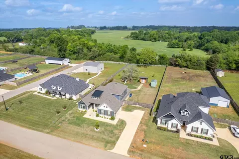 8030 Freestone Dr, Bullard, TX 75757