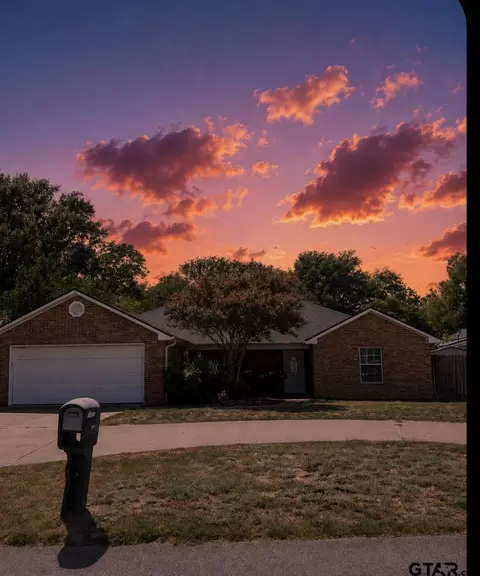 309311 Baker St, Lindale, TX 75771