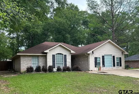 15580 Brittain Ct, Lindale, TX 75771