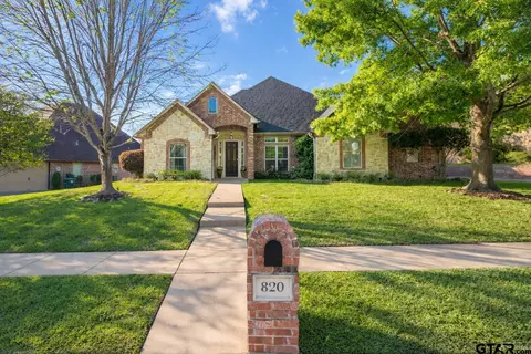 820 Cambridge Bnd, Tyler, TX 75703