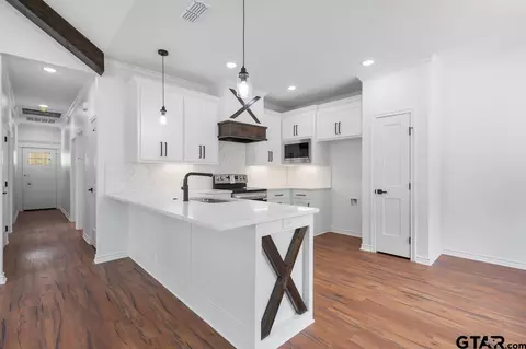 1615 Shawnee Blvd, Tyler, TX 75702