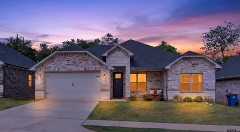 412 Faithful Rd, Lindale, TX 75771