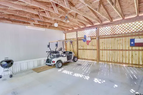 393 Windy Ln, Longview, TX 75602 photo 29