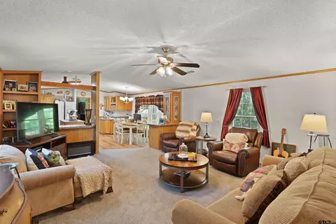 393 Windy Ln, Longview, TX 75602 photo 5