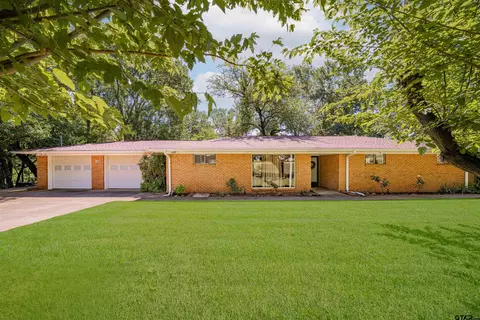 410 Hanes Blvd, Hughes Springs, TX 75656