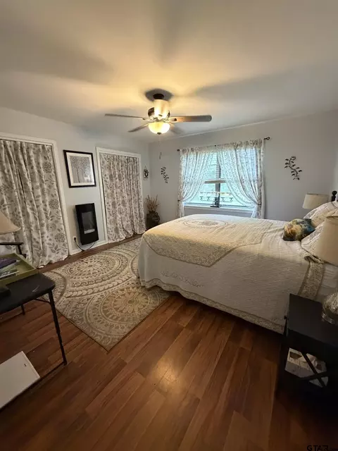 Bedroom - 8584 Cr 334, Tyler, TX 75708 photo 3 of 3