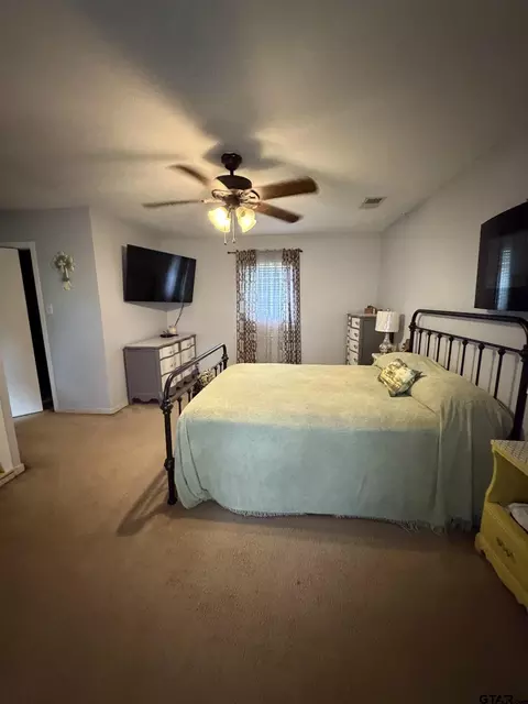 Bedroom - 8584 Cr 334, Tyler, TX 75708 photo 1 of 3