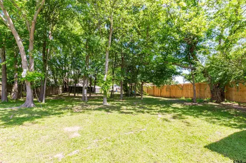 Exterior - 544 Cherry St, Chandler, TX 75758 photo 5 of 5