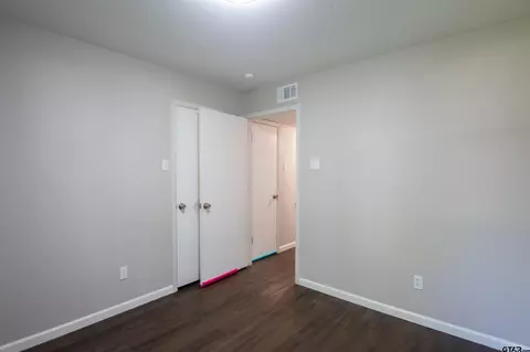 Bedroom - 544 Cherry St, Chandler, TX 75758 photo 8 of 8
