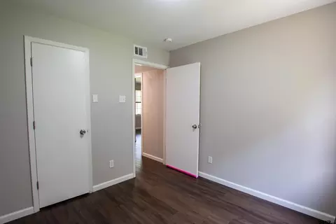 Bedroom - 544 Cherry St, Chandler, TX 75758 photo 4 of 8