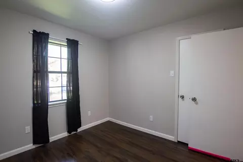 Bedroom - 544 Cherry St, Chandler, TX 75758 photo 7 of 8