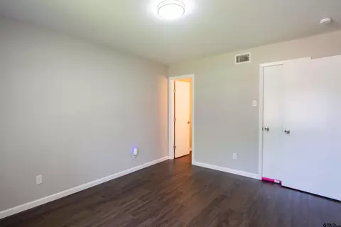 Bedroom - 544 Cherry St, Chandler, TX 75758 photo 1 of 8