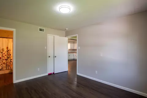 Bedroom - 544 Cherry St, Chandler, TX 75758 photo 3 of 8
