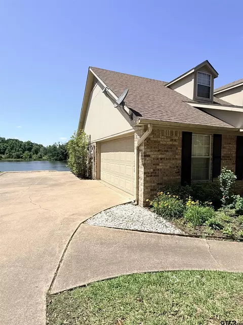 227 Spring Lk, Mineola, TX 75773
